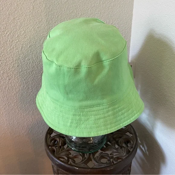 OFF WHITE Virgil Abloh Empty Gallery Neon Green Bucket Hat